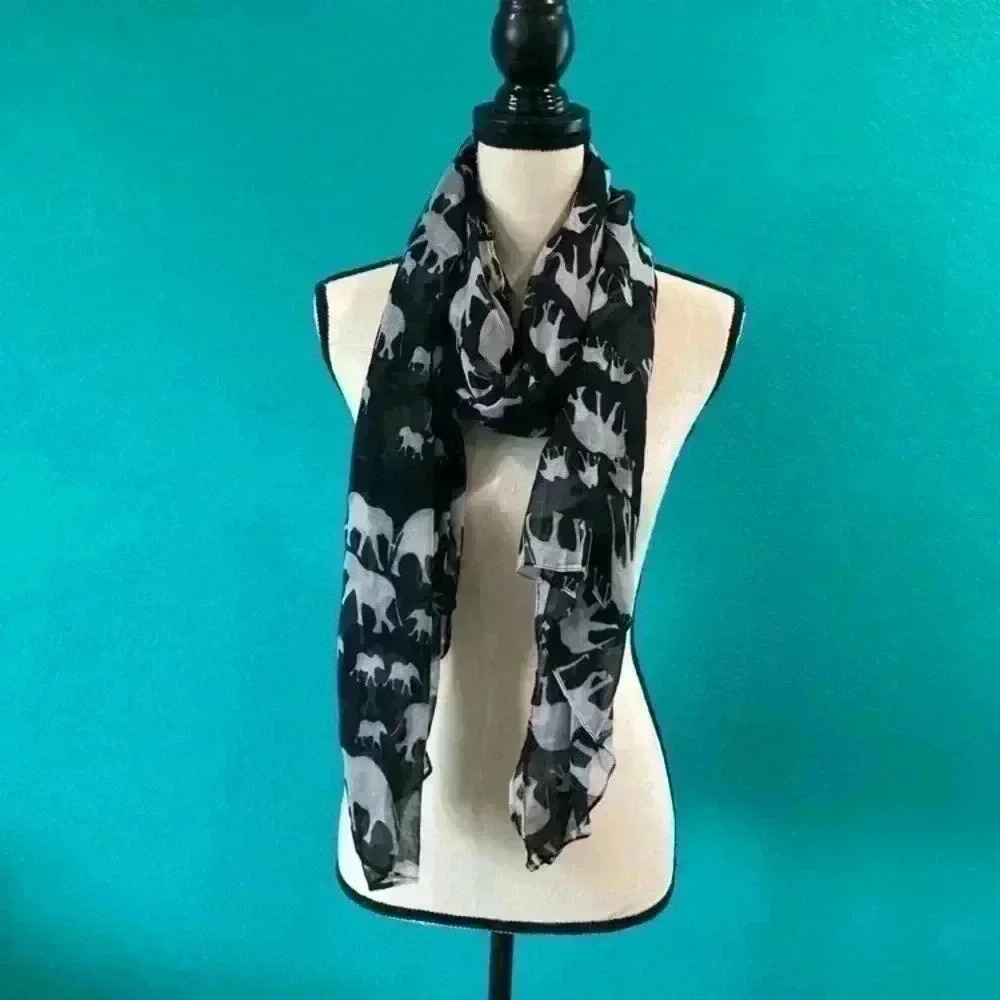 Thin elephant black scarf